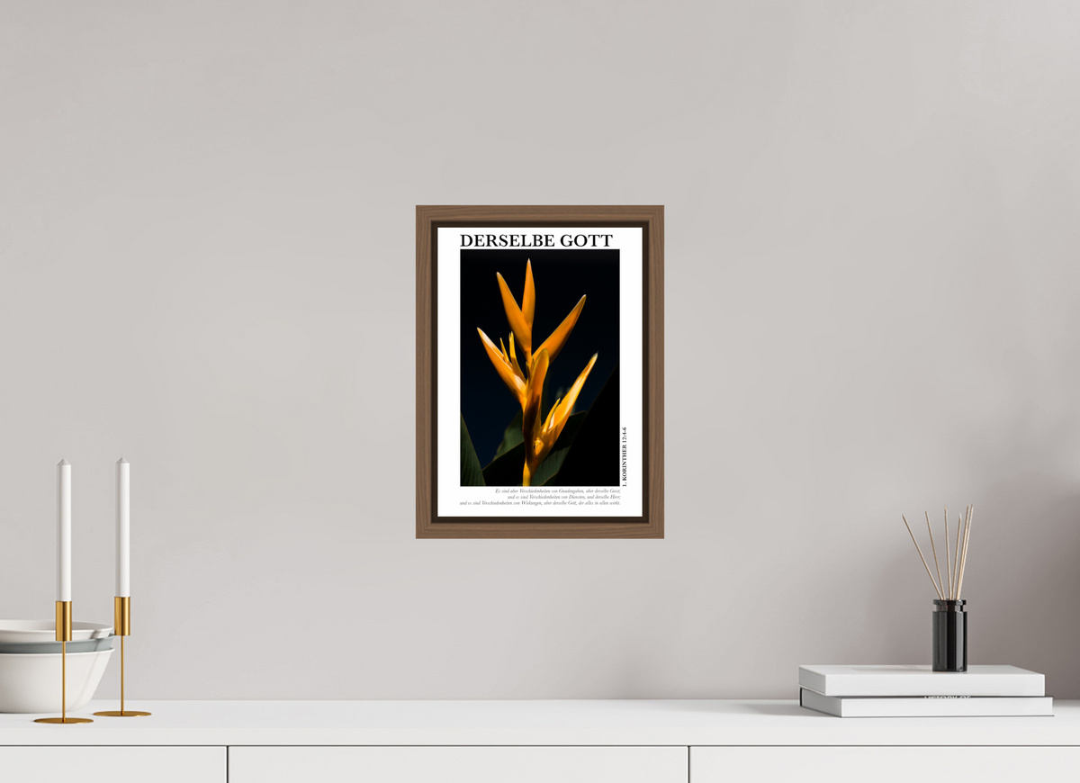 DIN A4 (21 x 29,7 cm), Classic Print in Floater Frame - Walnut Derselbe Gott