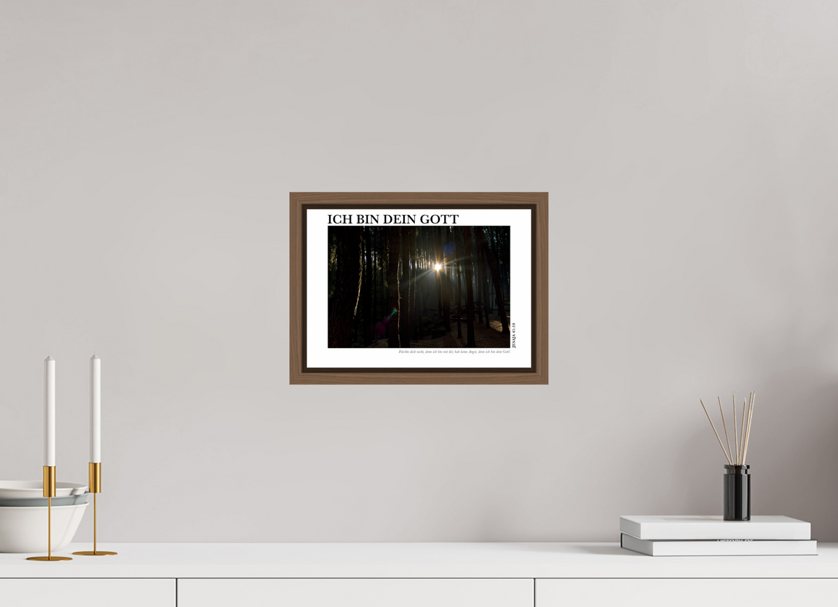 DIN A4 (29,7 x 21 cm), Classic Print in Floater Frame - Walnut Ich bin dein Gott