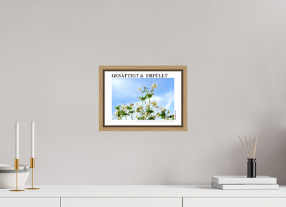 DIN A4 (29,7 x 21 cm), Classic Print in Floater Frame - Natural Oak Gesättigt & Erfüllt