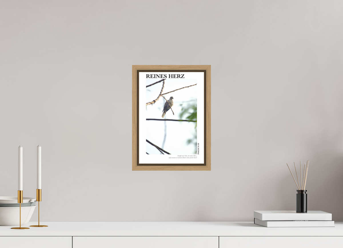 DIN A4 (21 x 29,7 cm), Classic Print in Floater Frame - Natural Oak Reines Herz