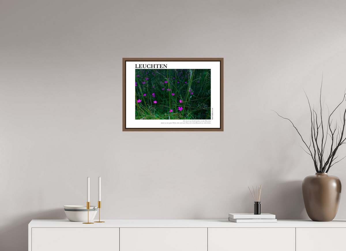 DIN A2 (59,4 x 42 cm), Classic Print in Floater Frame - Walnut Leuchten