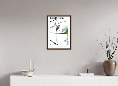 DIN A2 (42 x 59,4 cm), Classic Print in Floater Frame - Walnut Reines Herz